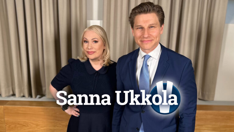 Verkkouutisten erikoishaastattelussa puolustusministeri Antti Häkkänen. Kuva: Tuukka Ylönen