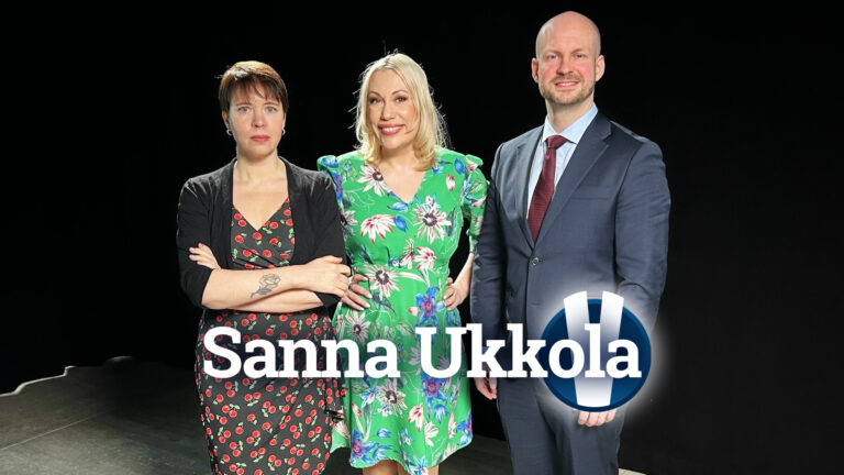 Sanna Ukkolan vieraina Anna Kontula ja Ville Valkonen. Kuva: Tuukka Ylönen